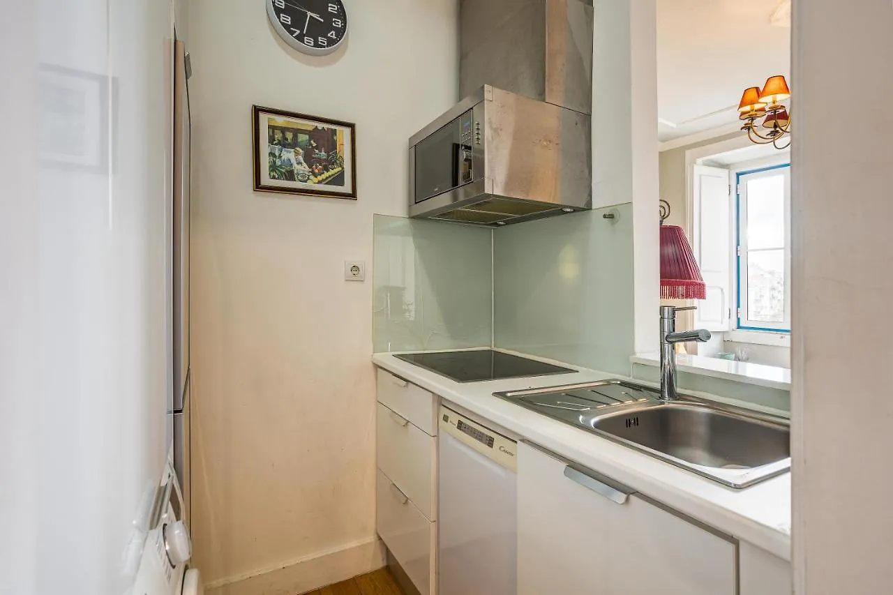 Bright Tailor Made Apartment By The Castle Lisboa